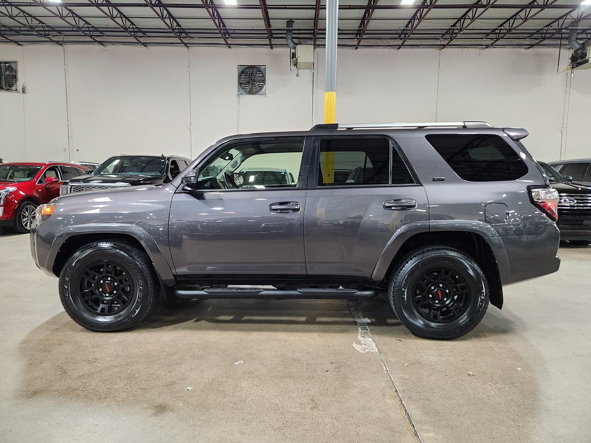 2021 Toyota 4Runner SR5 photo 6
