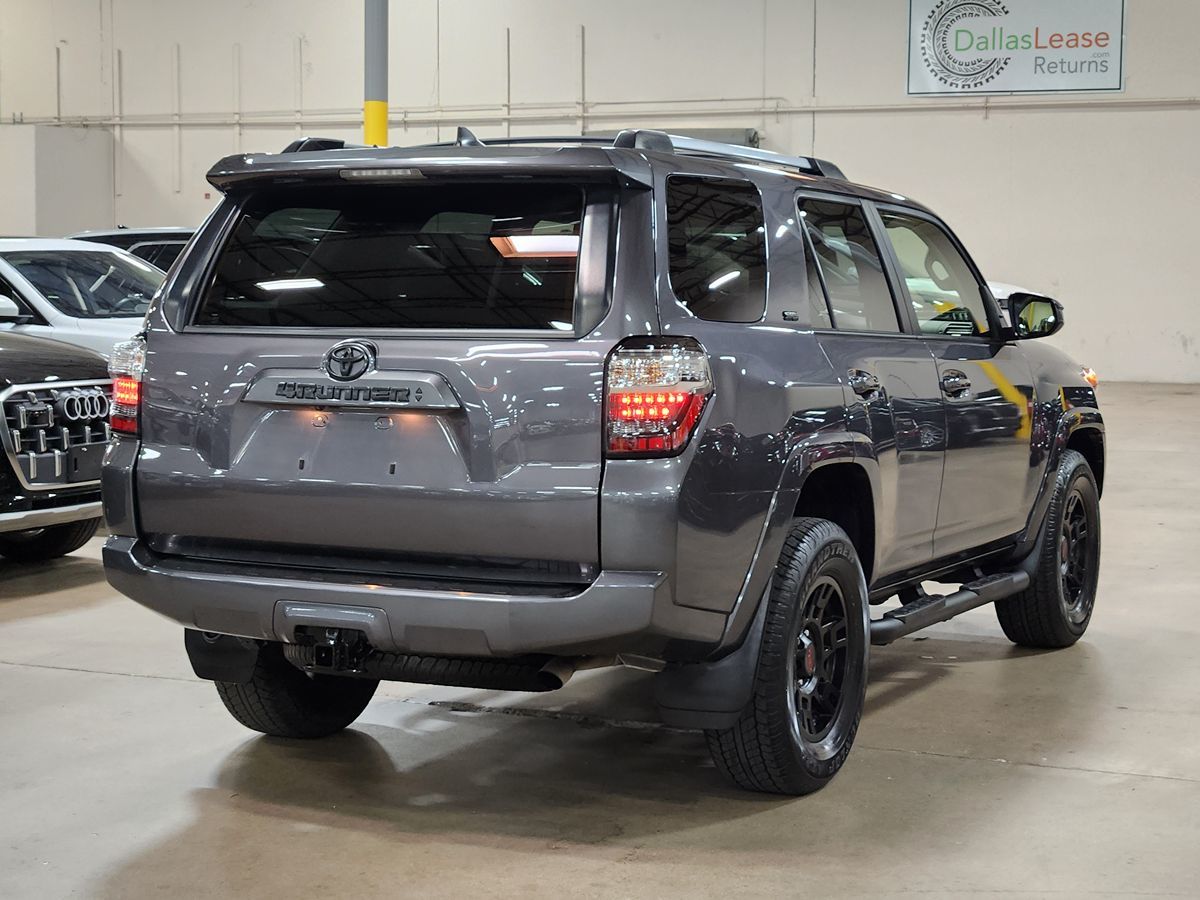 2021 Toyota 4Runner SR5 photo 7