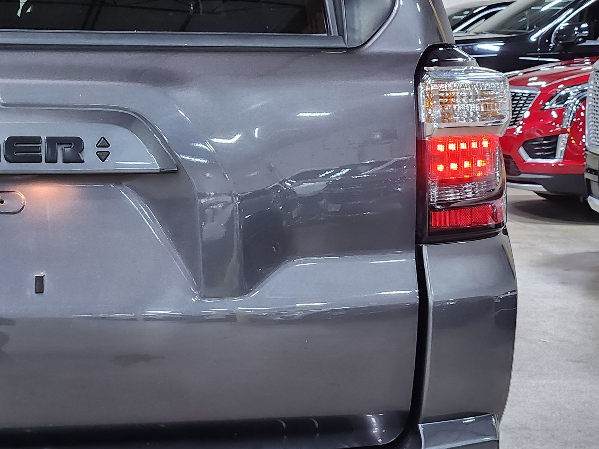 2021 Toyota 4Runner SR5 photo 17