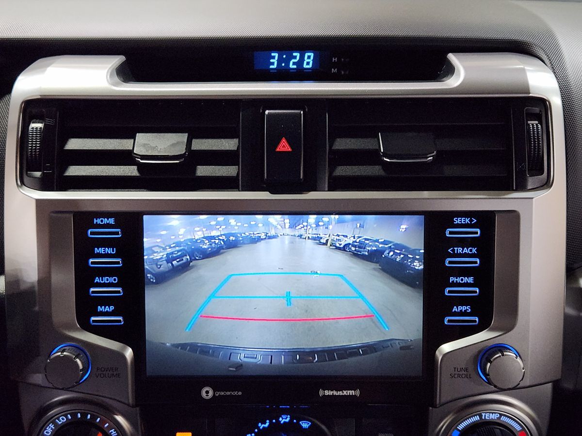 2021 Toyota 4Runner SR5 photo 29