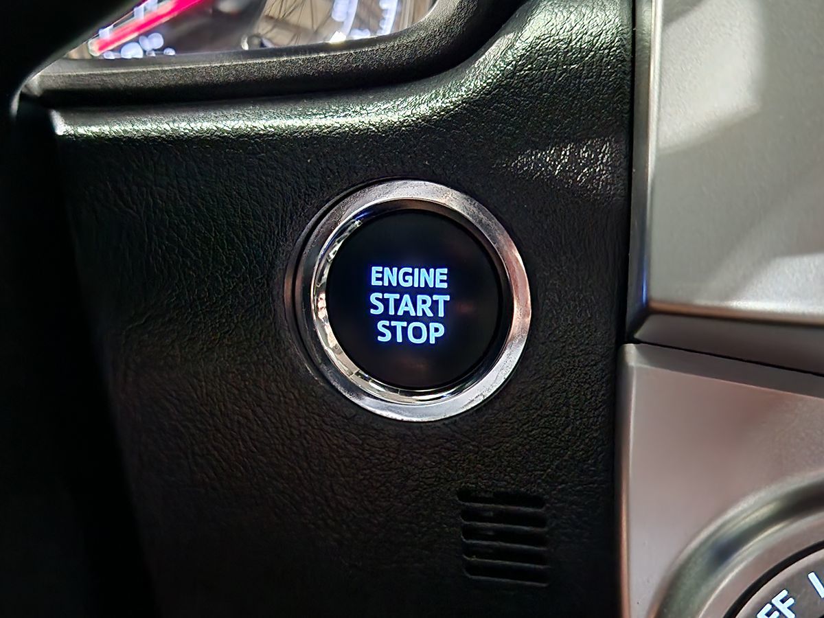 2021 Toyota 4Runner SR5 photo 32