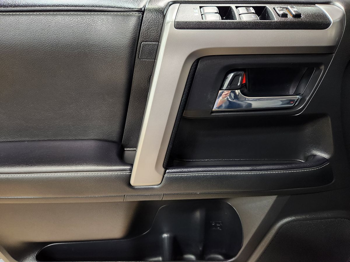 2021 Toyota 4Runner SR5 photo 34