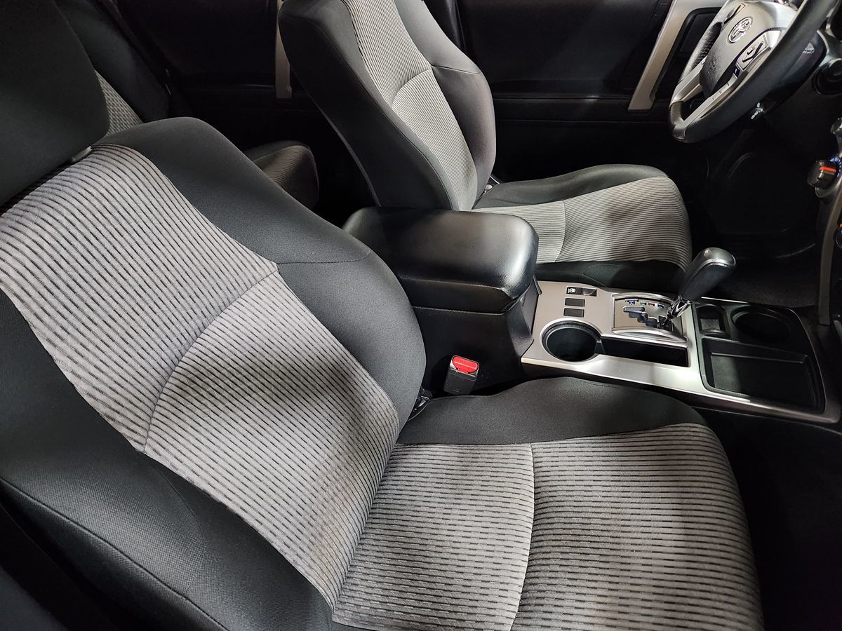 2021 Toyota 4Runner SR5 photo 25