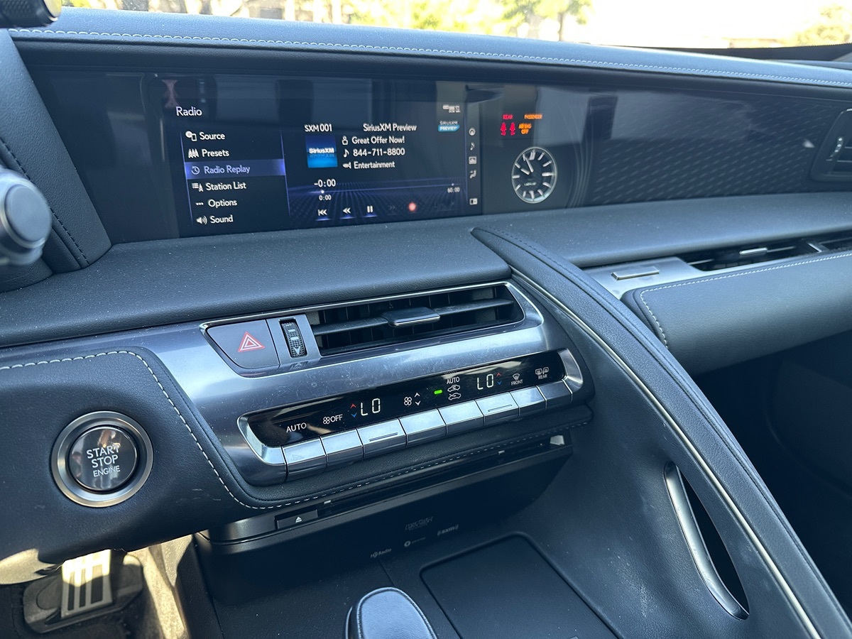 2021 Lexus LC 500 photo 9