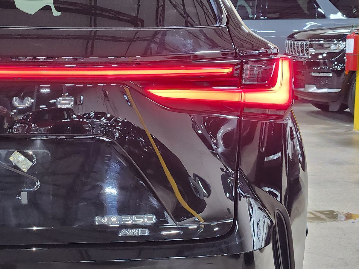 2022 Lexus NX 350 F SPORT Handling AWD photo 16