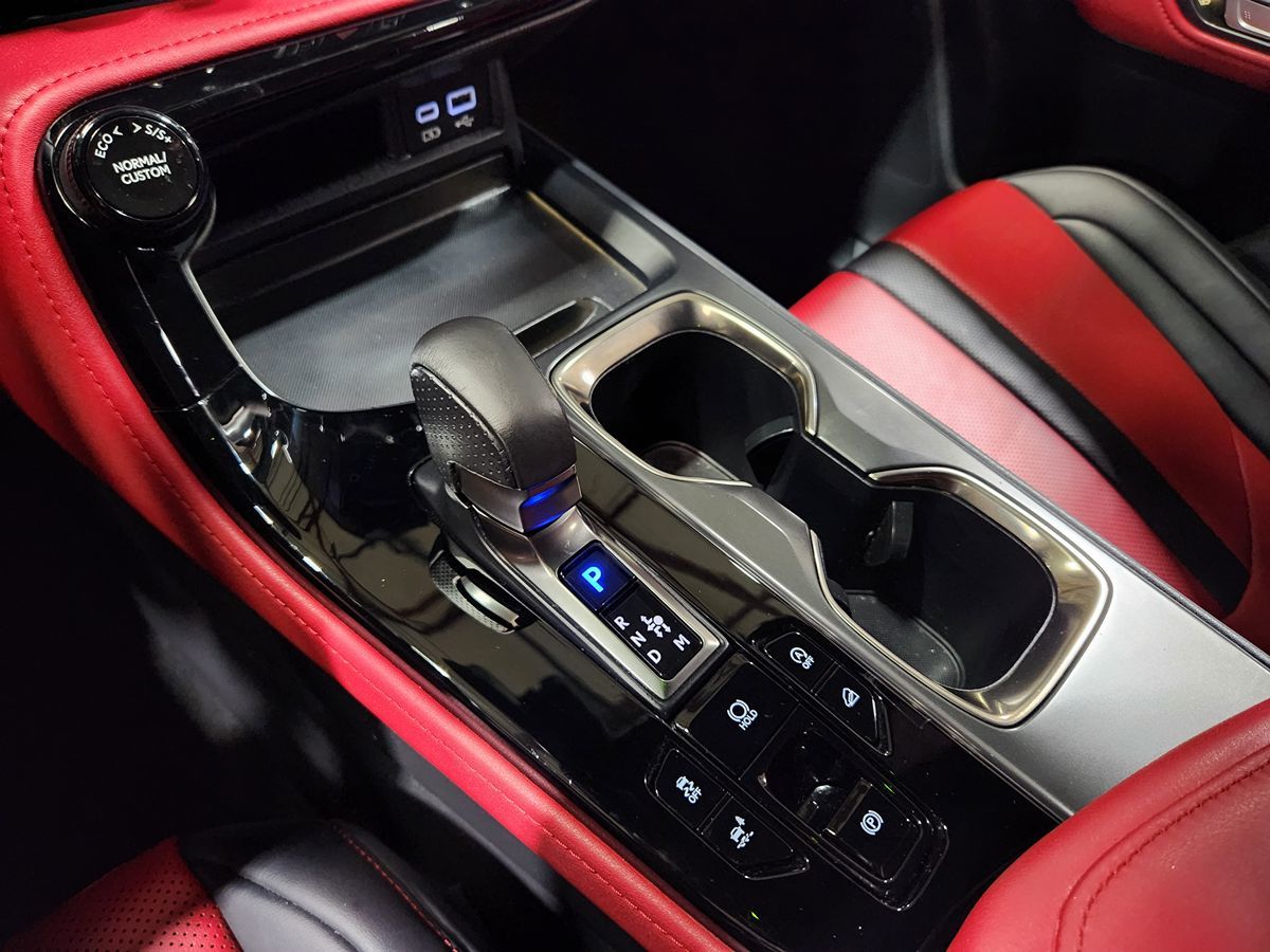 2022 Lexus NX 350 F SPORT Handling AWD photo 28