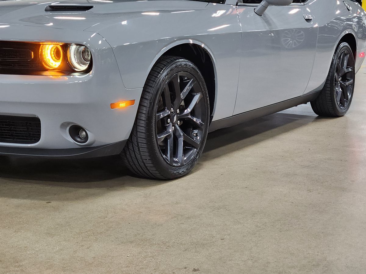 2022 Dodge Challenger SXT photo 13