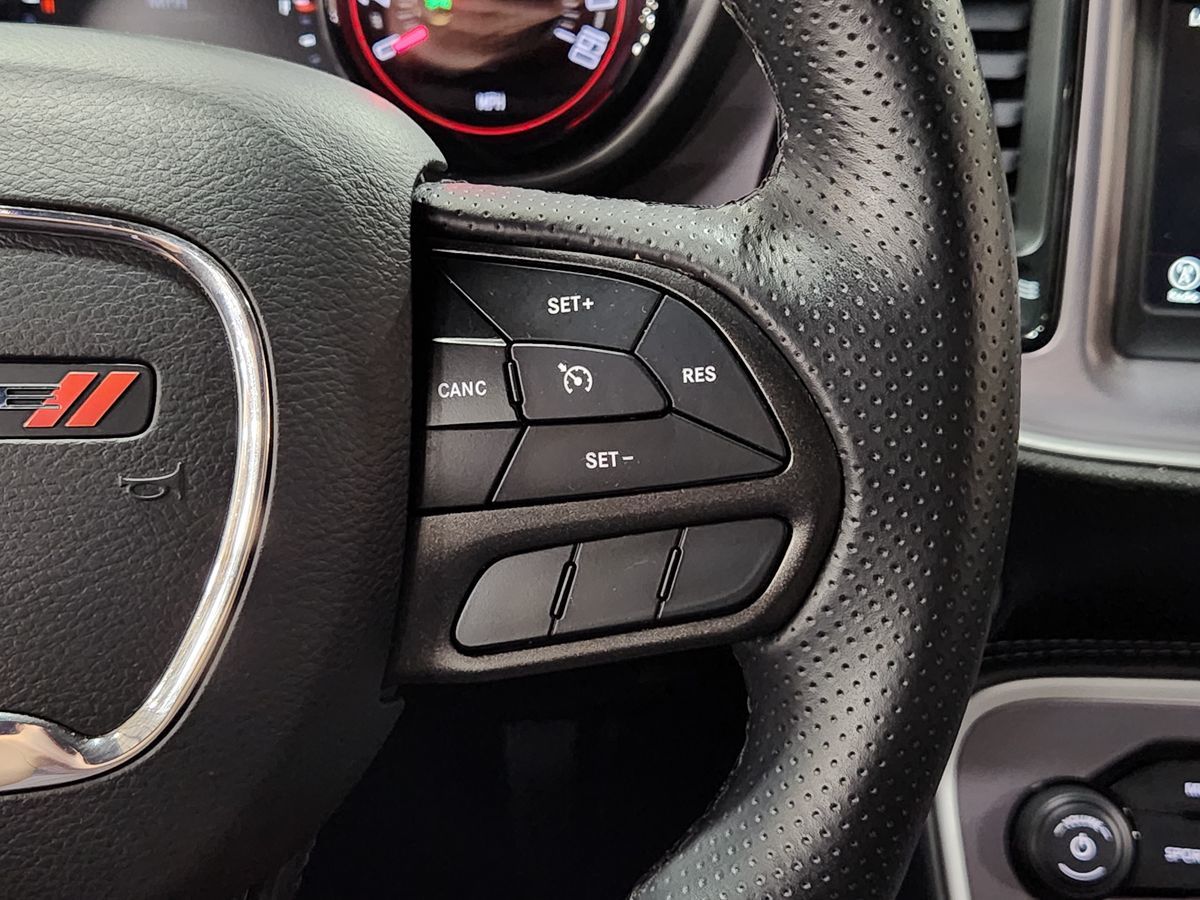 2022 Dodge Challenger SXT photo 37