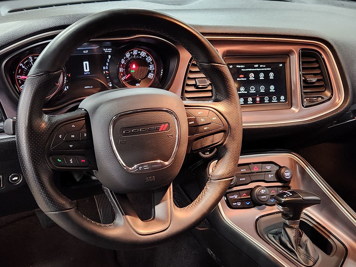2022 Dodge Challenger SXT photo 34