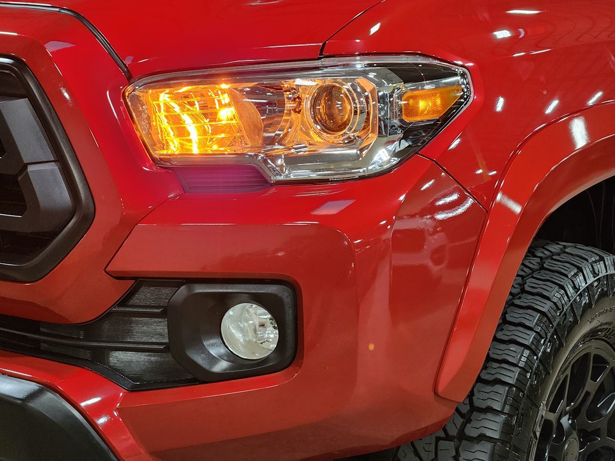 2020 Toyota Tacoma SR5 photo 12