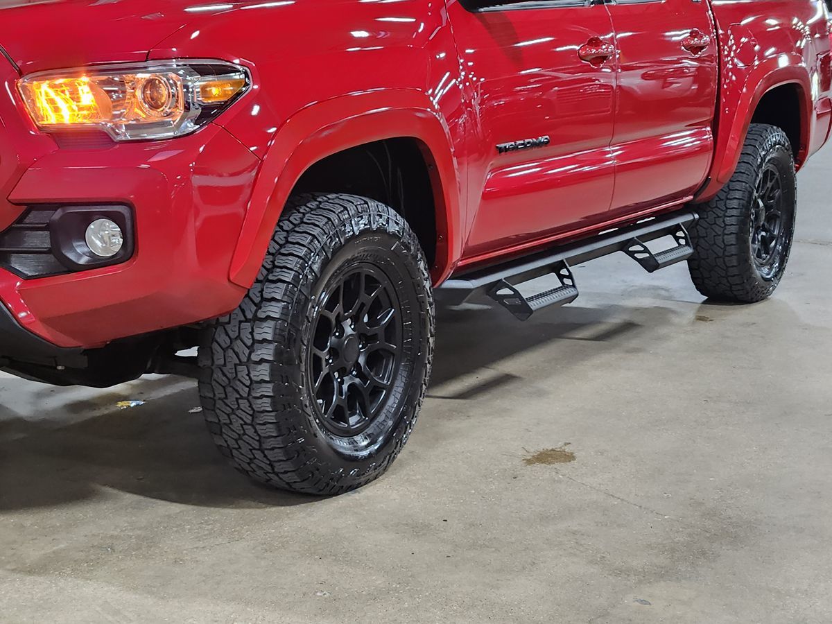 2020 Toyota Tacoma SR5 photo 14