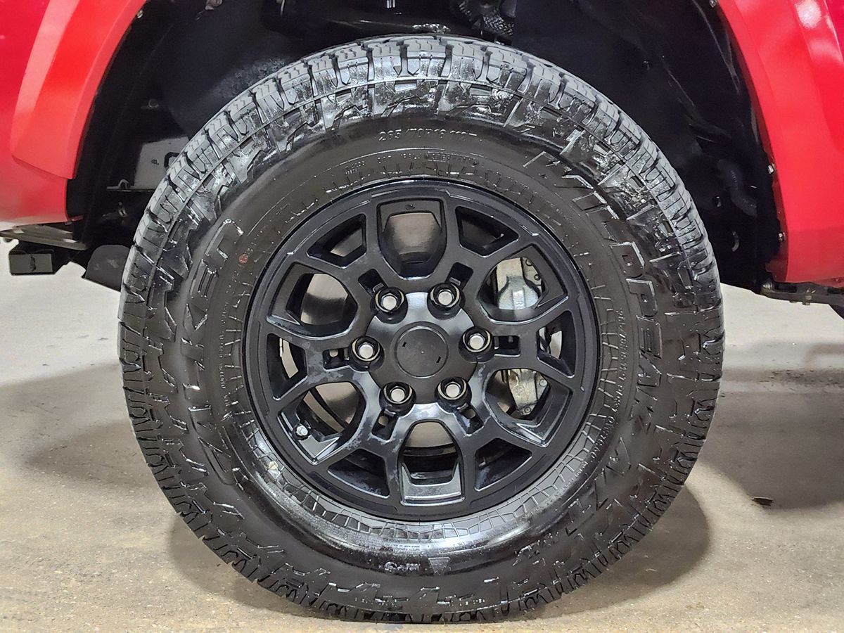 2020 Toyota Tacoma SR5 photo 20