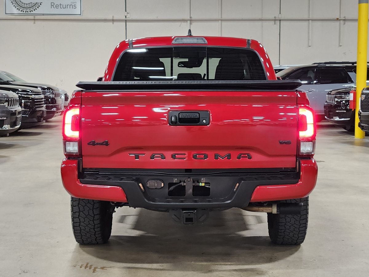 2020 Toyota Tacoma SR5 photo 8