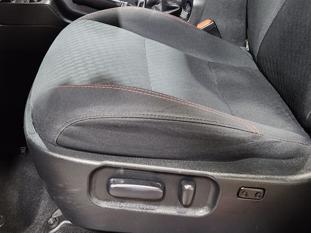 2020 Toyota Tacoma SR5 photo 33