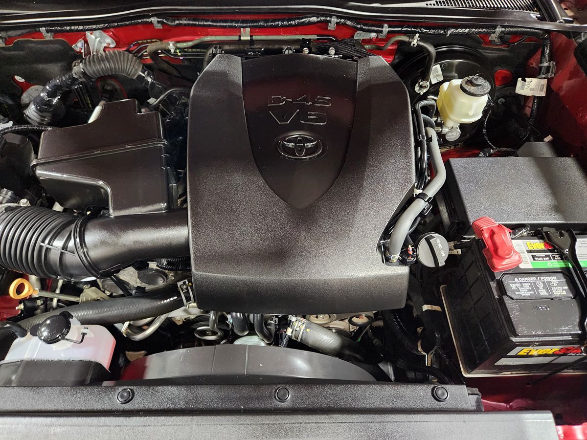 2020 Toyota Tacoma SR5 photo 40