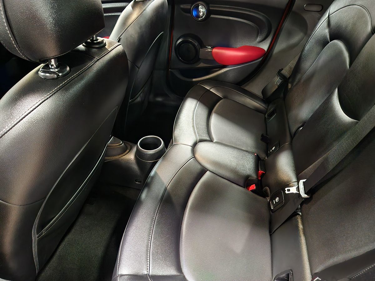 2015 Mini Cooper Hardtop 4 Door photo 37