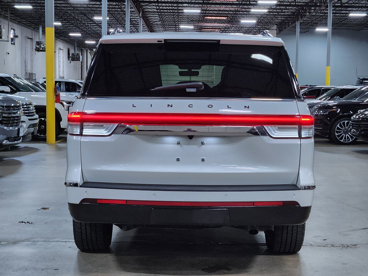2022 Lincoln Navigator Black Label photo 8