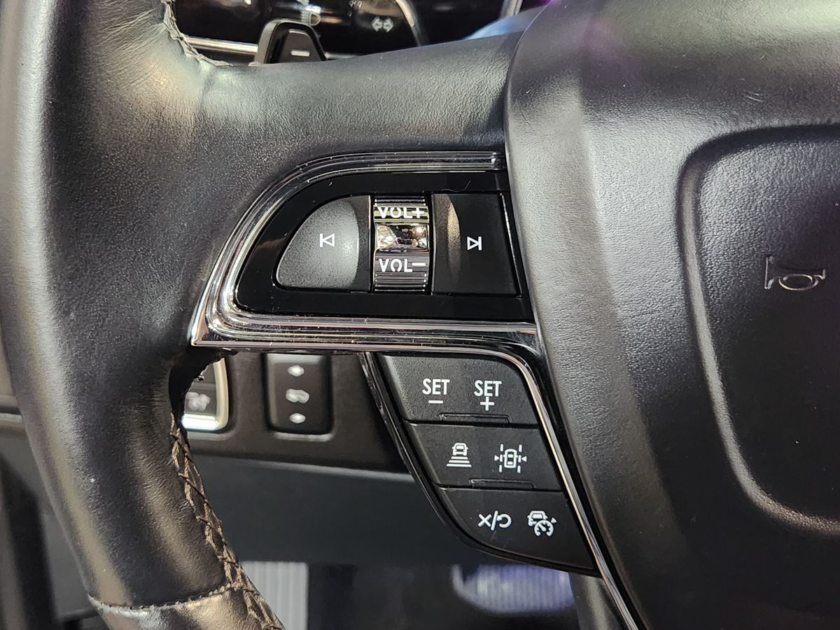 2022 Lincoln Navigator Black Label photo 38