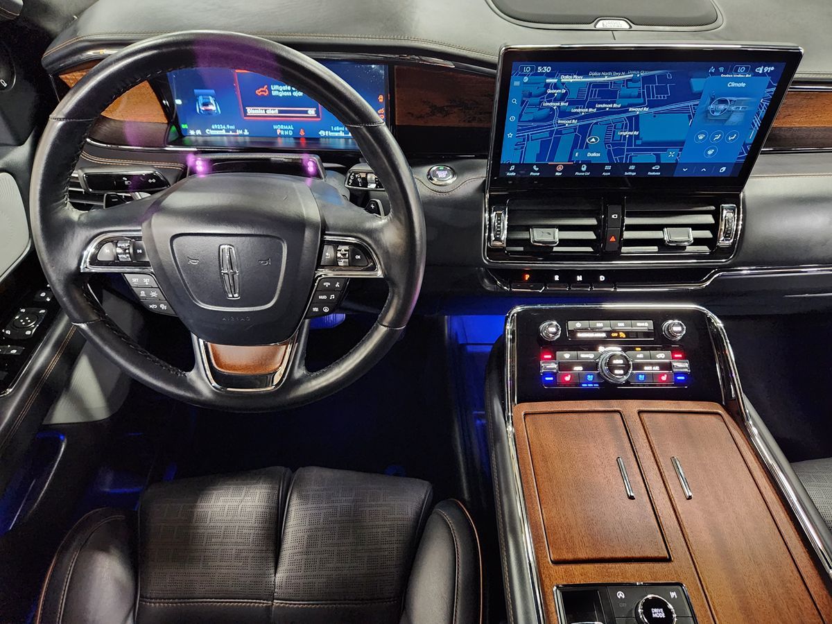 2022 Lincoln Navigator Black Label photo 37