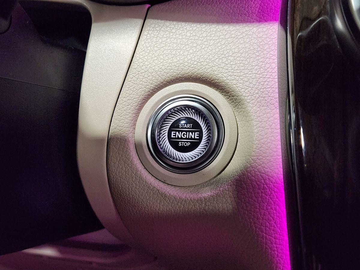 2022 Mercedes Benz GLC 300 photo 26
