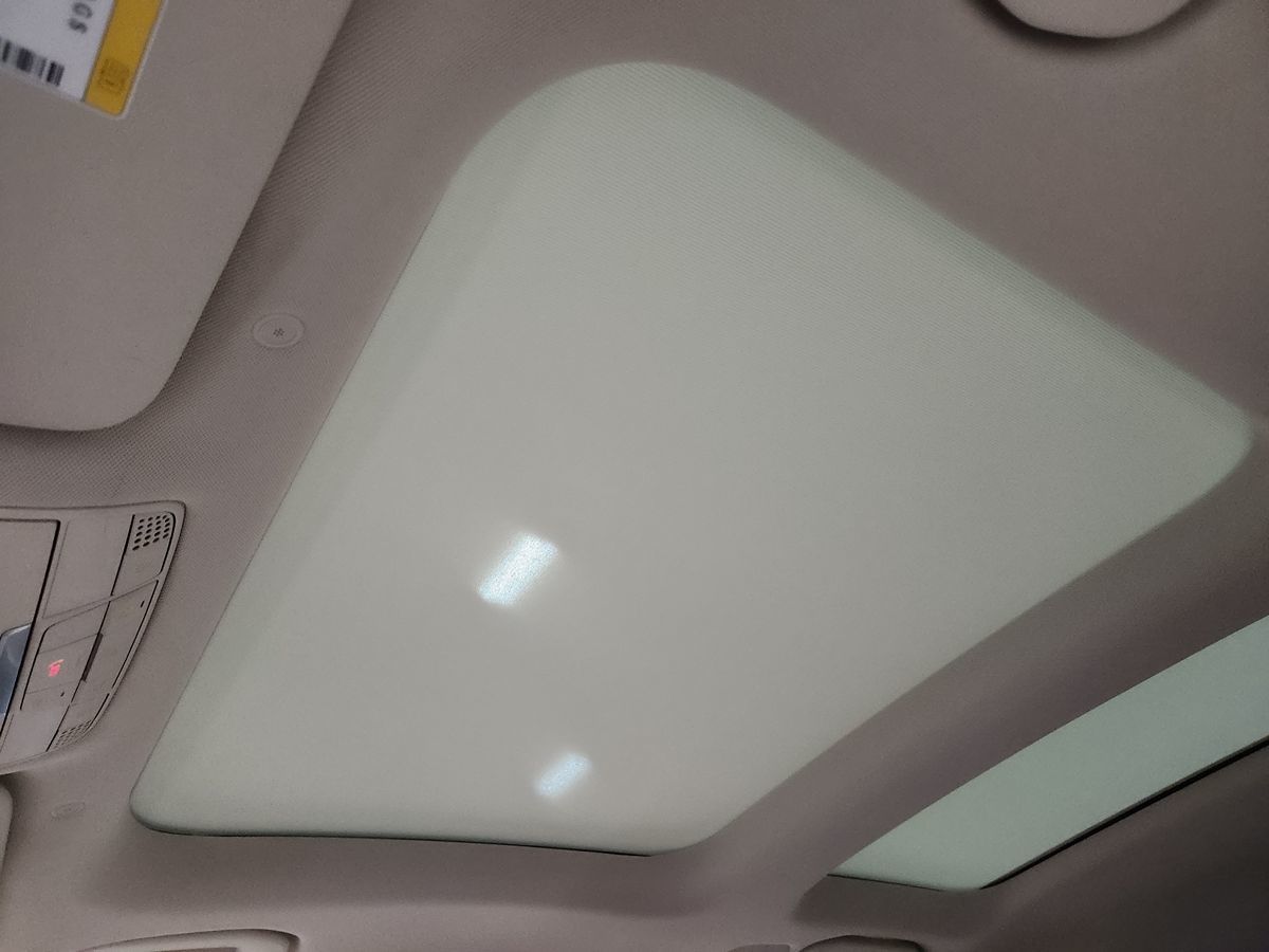 2022 Mercedes Benz GLC 300 photo 31