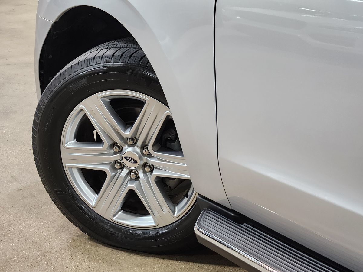 2018 Ford Expedition XLT photo 18