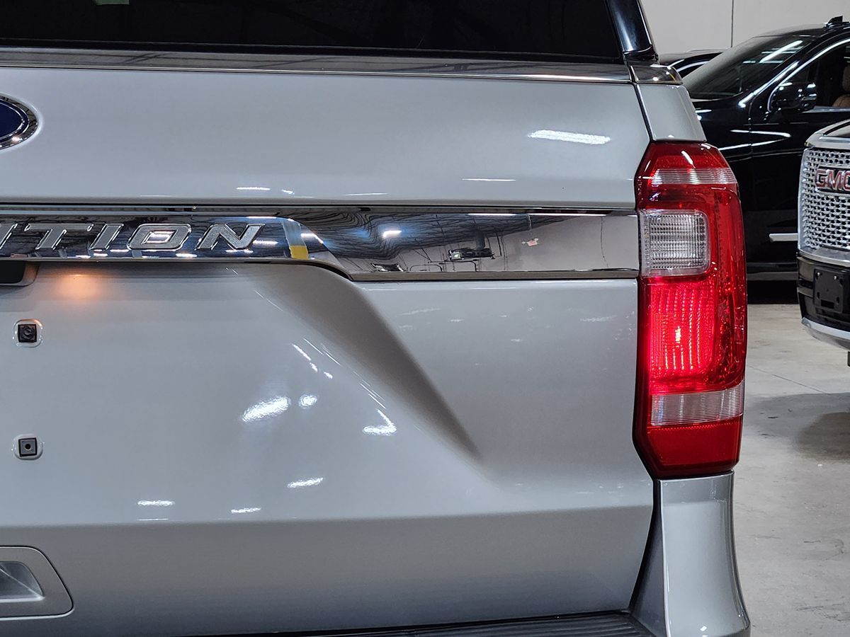 2018 Ford Expedition XLT photo 17