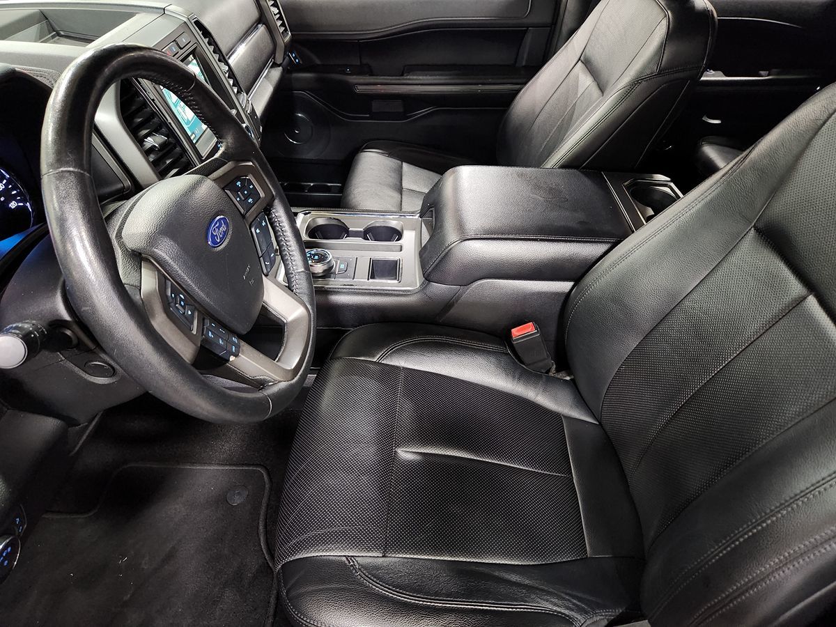 2018 Ford Expedition XLT photo 23
