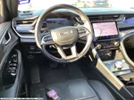 2022 Jeep Grand Cherokee Overland photo 8
