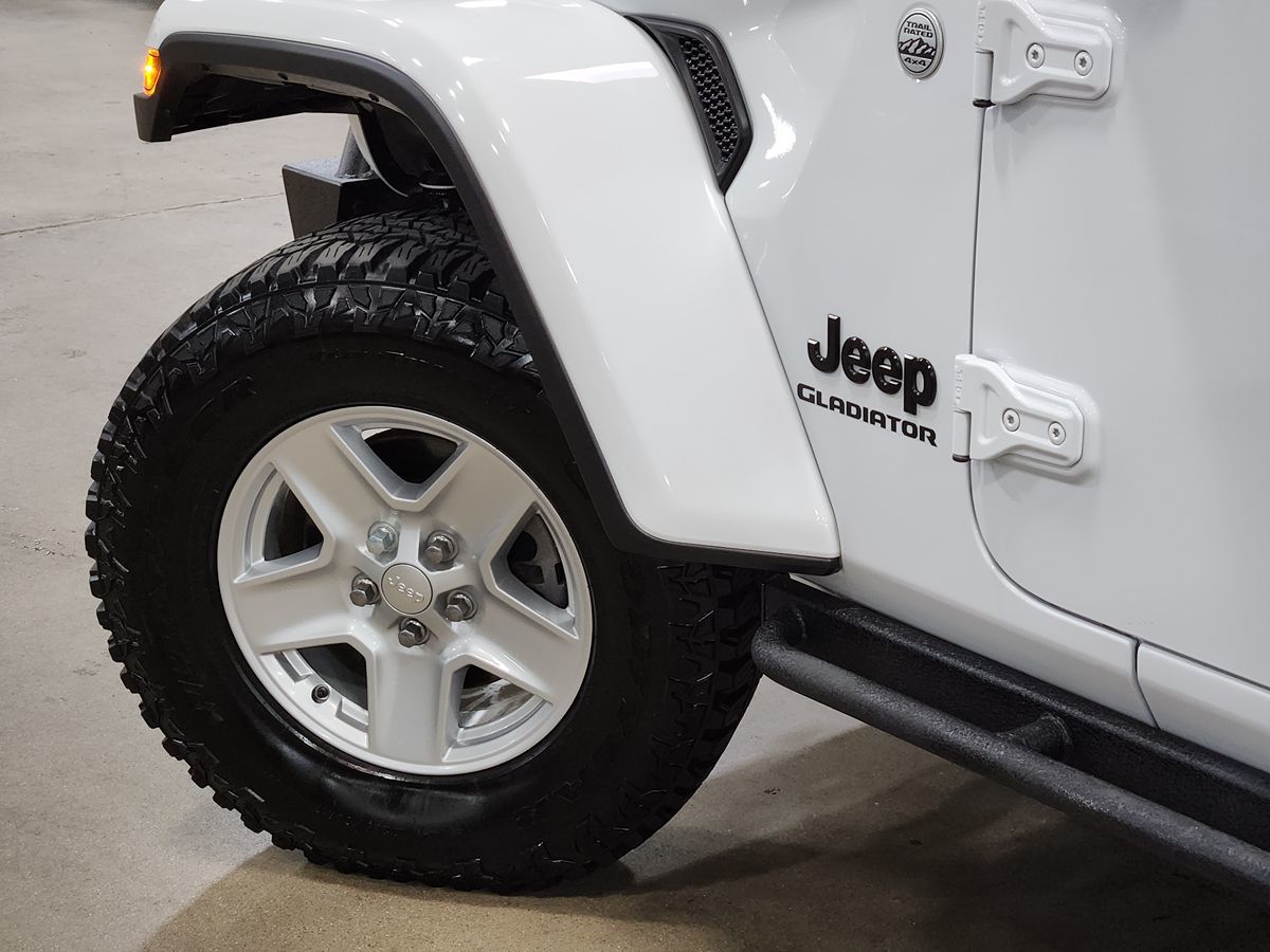 2021 Jeep Gladiator Sport S photo 18