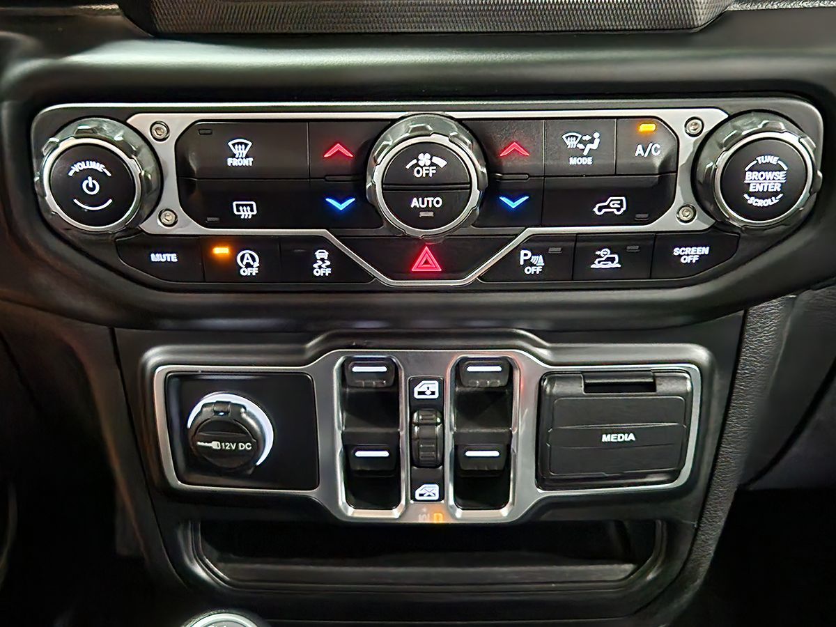 2021 Jeep Gladiator Sport S photo 29
