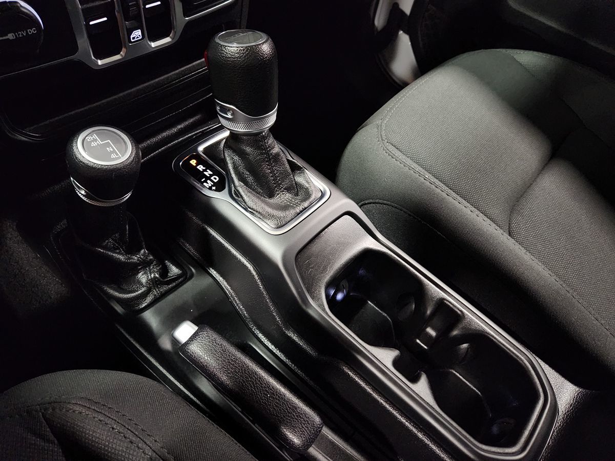 2021 Jeep Gladiator Sport S photo 30