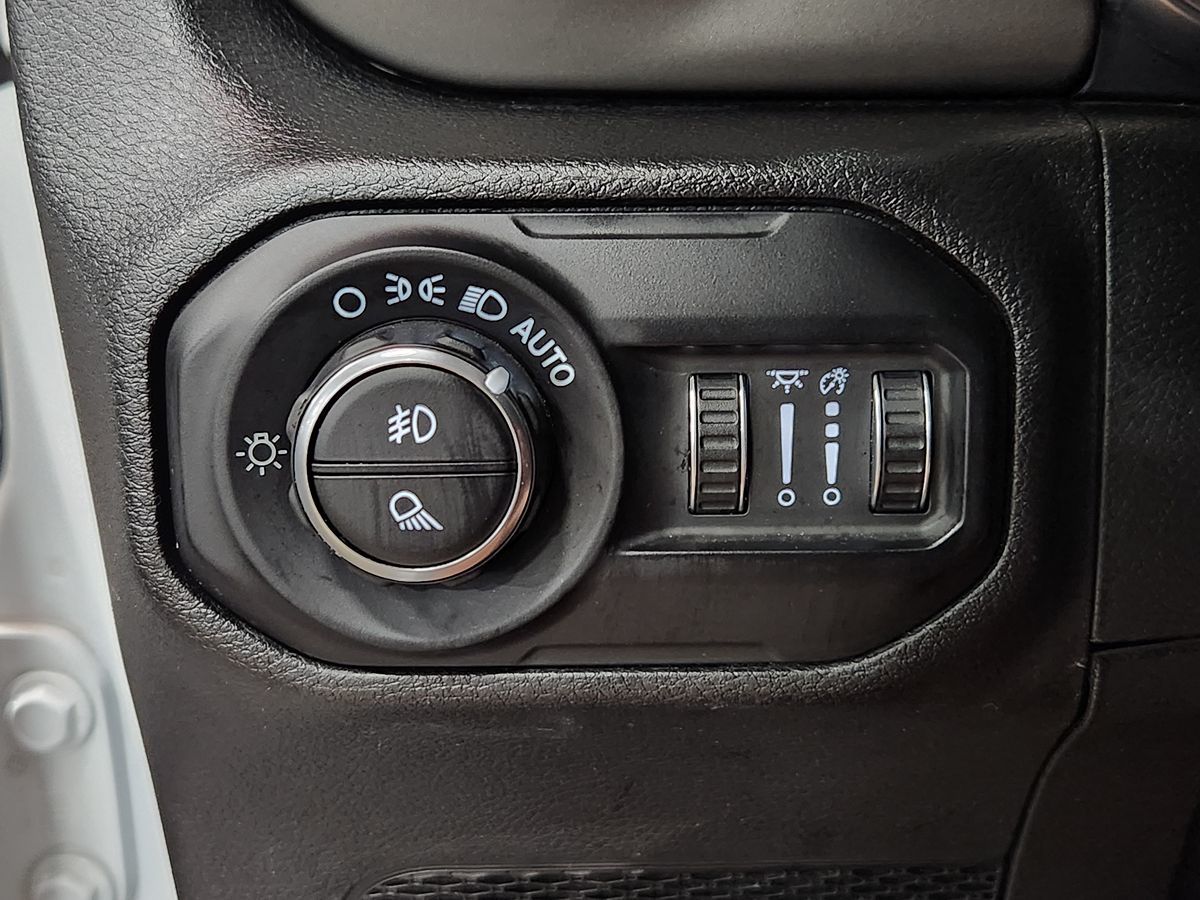 2021 Jeep Gladiator Sport S photo 32