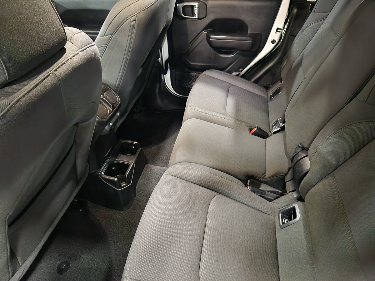 2021 Jeep Gladiator Sport S photo 40