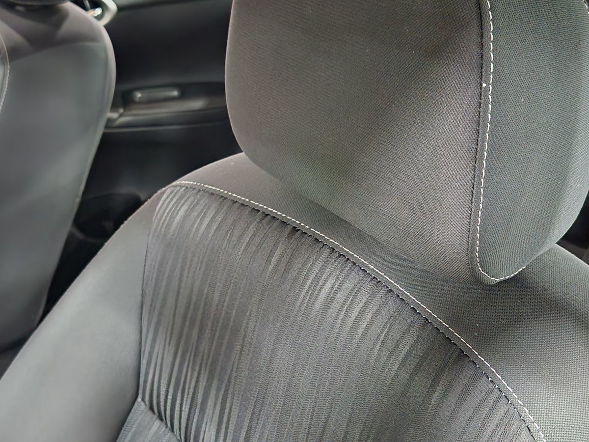 2019 Nissan Sentra SV photo 19