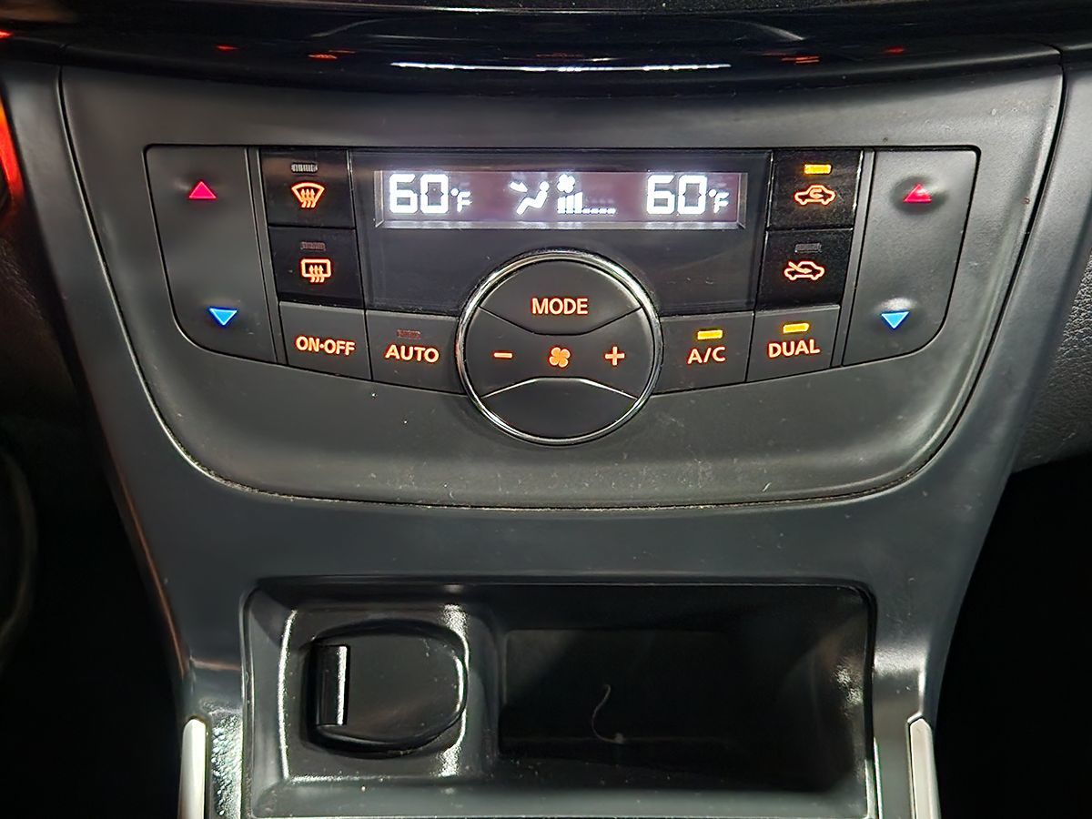 2019 Nissan Sentra SV photo 24