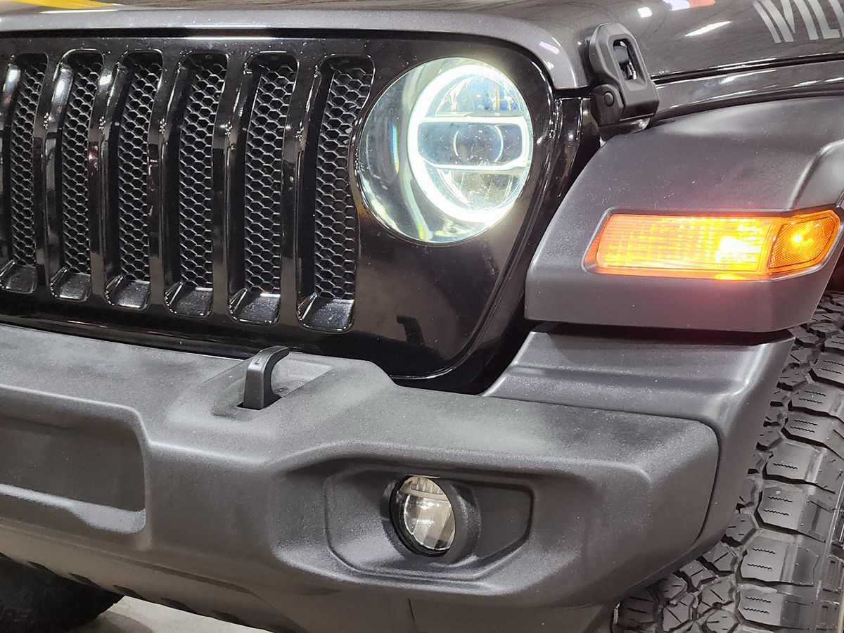 2020 Jeep Wrangler Willys photo 12