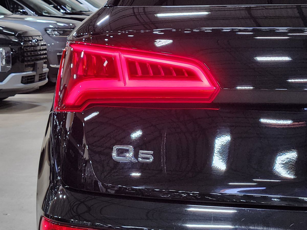2018 Audi Q5 Premium Plus photo 14