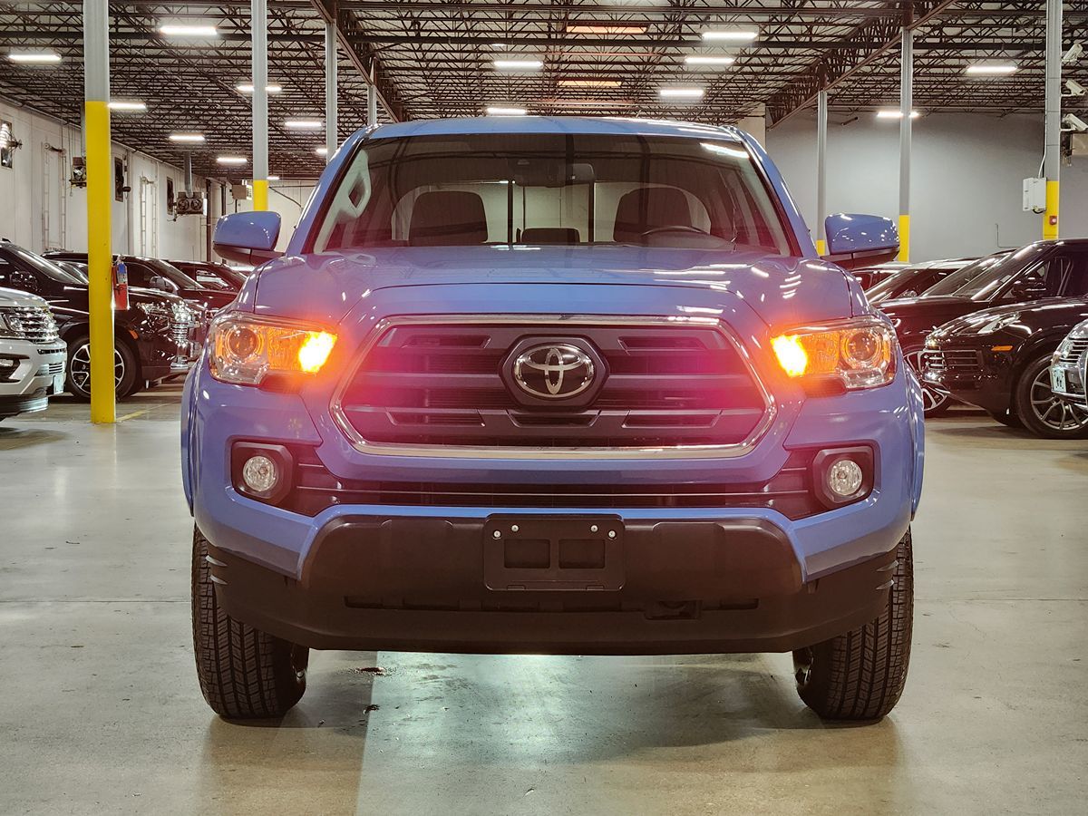 2019 Toyota Tacoma SR5 photo 2