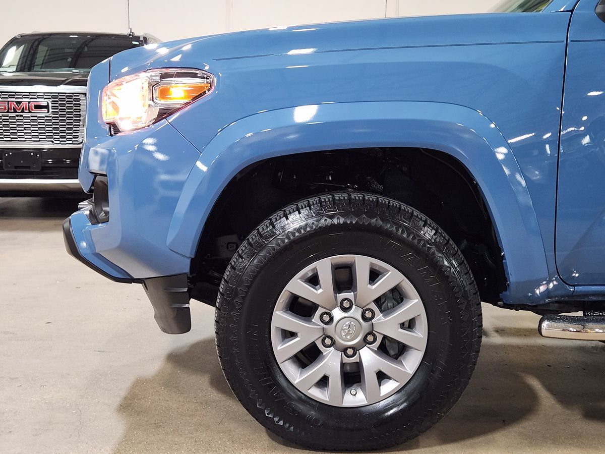 2019 Toyota Tacoma SR5 photo 4