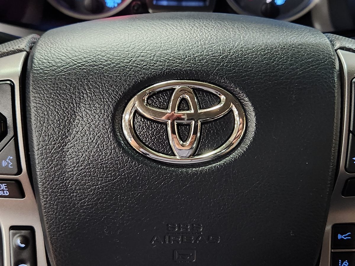 2019 Toyota Tacoma SR5 photo 34