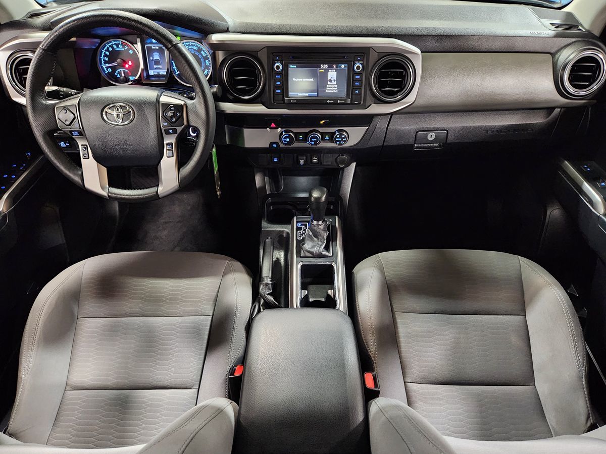 2019 Toyota Tacoma SR5 photo 31