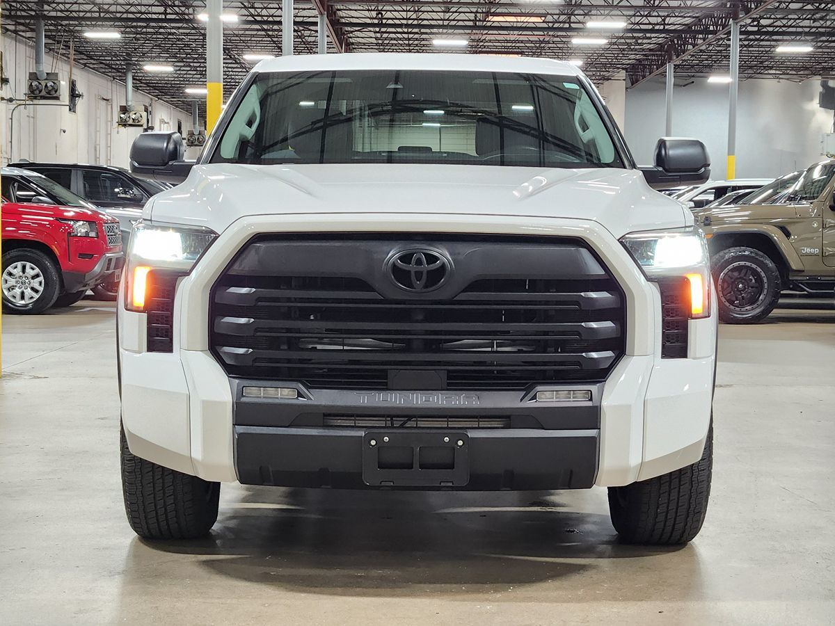 2022 Toyota Tundra SR5 photo 2