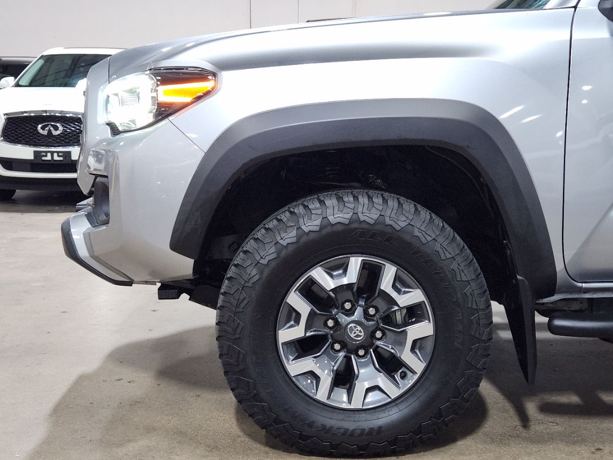 2022 Toyota Tacoma TRD photo 4