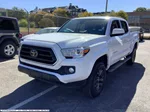 2021 Toyota Tacoma SR5 photo 2