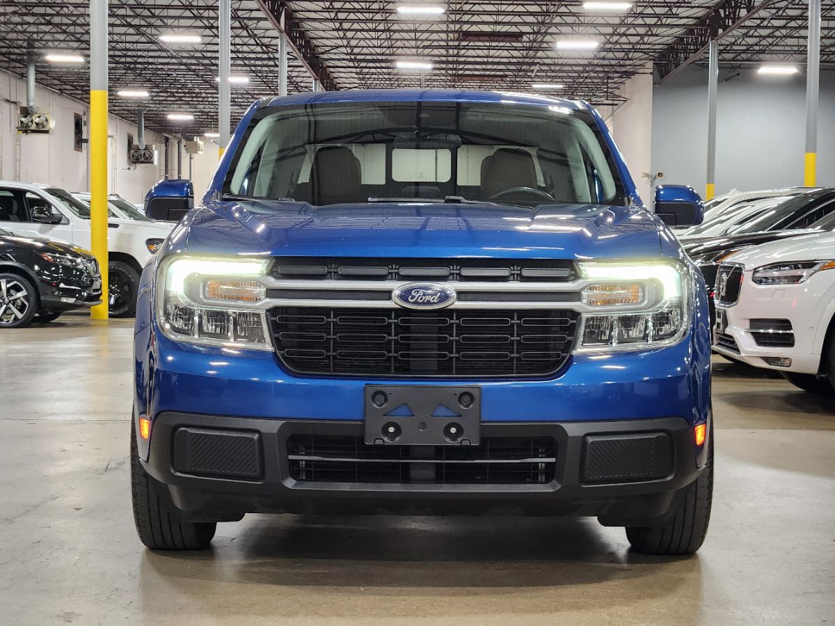 2023 Ford Maverick Lariat photo 2