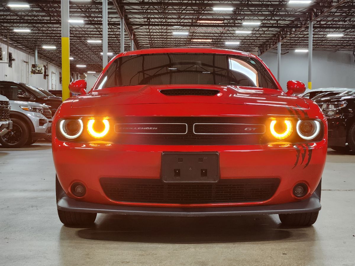 2022 Dodge Challenger GT photo 2