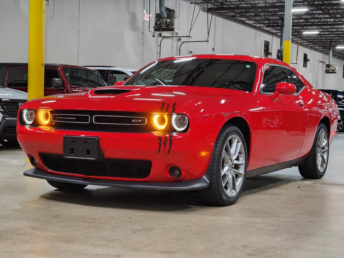 2022 Dodge Challenger GT photo 3