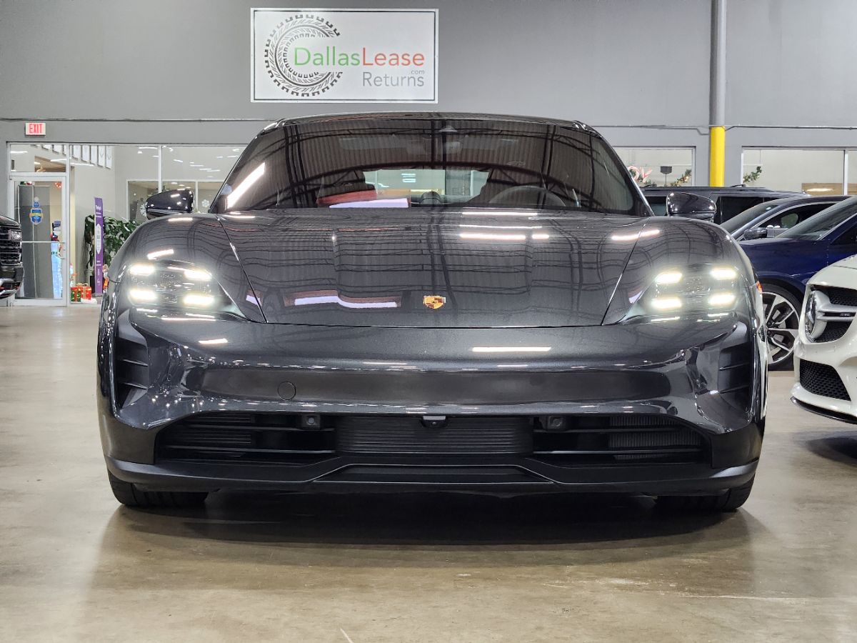 2024 Porsche Taycan GTS photo 2