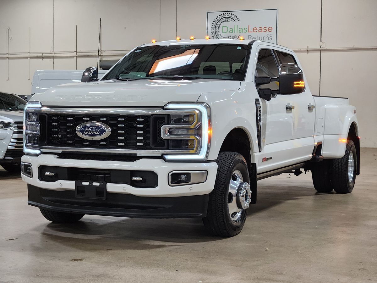 2024 Ford F-350 Platinum photo 3